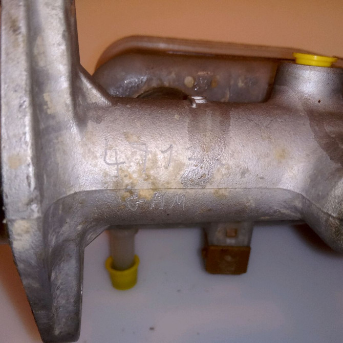 Maitre cylindre occasion HYUNDAI GETZ Phase 1 09-2002->11-2005 1.1i 585101C055 6