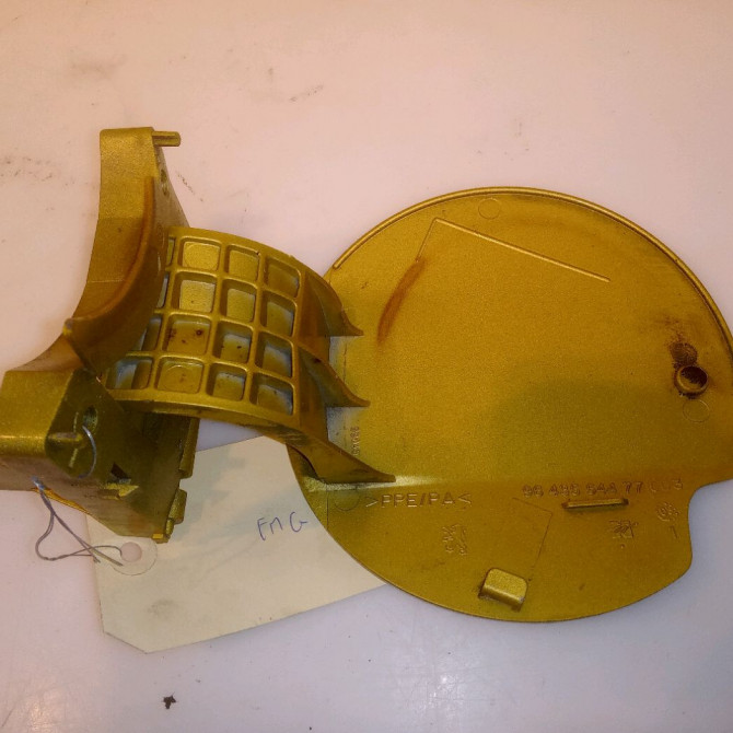 Volet de trappe carburant occasion PEUGEOT 307 Phase 1 04-2001->06-2005 2.0 HDI 110ch 151788 2