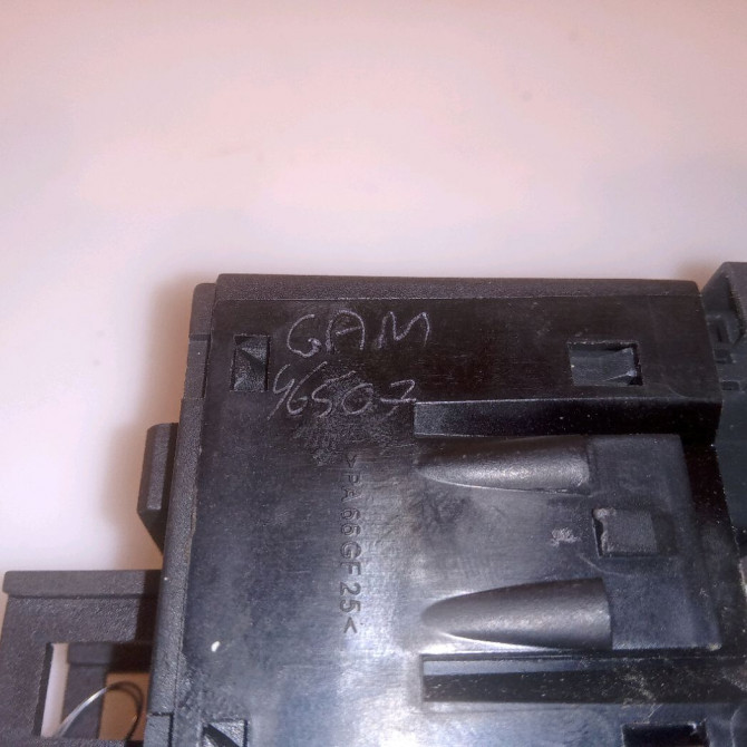 Bouton de warning occasion OPEL MERIVA I Phase 1 04-2003->12-2005 1.7 CDTI 13268423 3