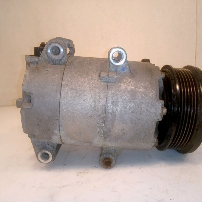 Compresseur air conditionne occasion FORD FIESTA VI Phase 2 11-2012->... 1.5 TDCI 95ch 2027594 4