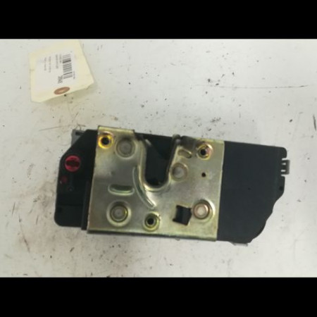 Serrure porte ard occasion PEUGEOT 307 Phase 2 06-2005->03-2008 1.6 HDI 16v 90ch 9138G0