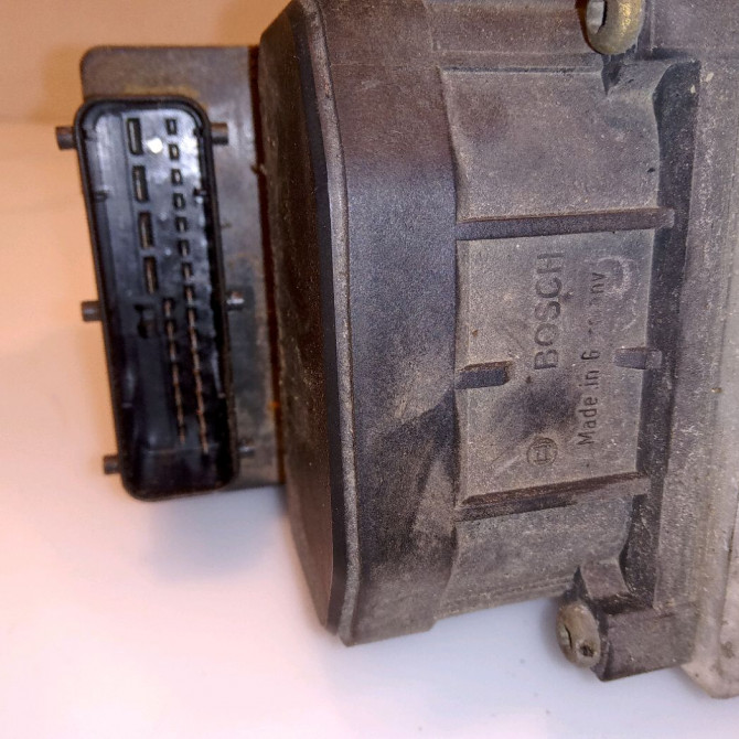 Unité hydraulique ABS occasion RENAULT CLIO II Phase 1 03-1998->06-2001 1.2 7701043934 4