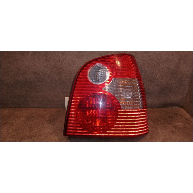 Feu arrière gauche occasion VOLKSWAGEN POLO IV Phase 1 01-2002->05-2005 1.4i 75ch 6Q6945095Q 1