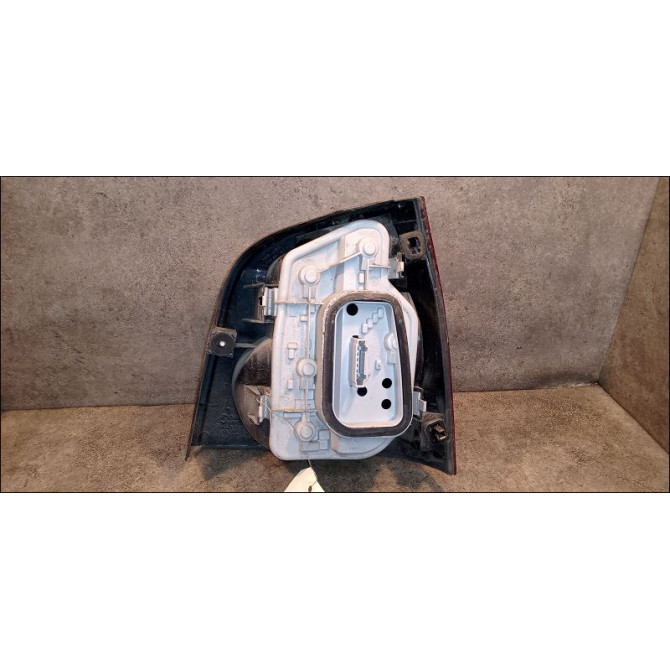 Feu arrière gauche occasion VOLKSWAGEN POLO IV Phase 1 01-2002->05-2005 1.4i 75ch 6Q6945095Q 2