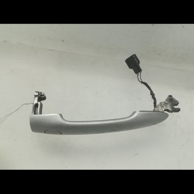 Poignee ext porte ard occasion RENAULT SCENIC II Phase 1 03-2004->09-2006 1.5 DCI 100ch 7701209581 1