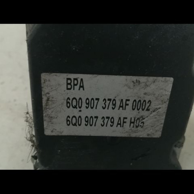 Unité hydraulique ABS occasion VOLKSWAGEN POLO IV Phase 2 05-2005->09-2009 1.4 TDI 80ch 6Q0614117AM 3