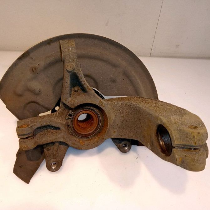 Moyeu avg occasion RENAULT SCENIC II Phase 2 09-2006->04-2009 1.9 DCI 130ch 8200308650 2