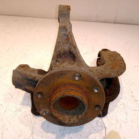 Moyeu avd occasion RENAULT SCENIC II Phase 2 09-2006->04-2009 1.9 DCI 130ch 8200308650