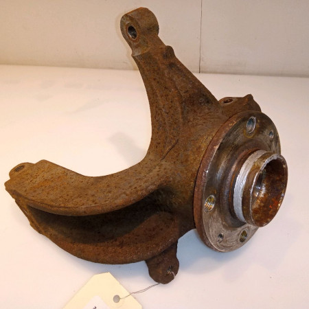 Moyeu avg occasion RENAULT SCENIC II Phase 1 03-2004->09-2006 1.9 DCI 120ch 8200308650