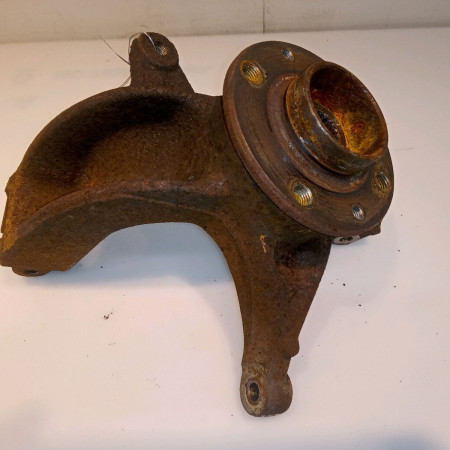 Moyeu avd occasion RENAULT SCENIC II Phase 1 03-2004->09-2006 1.9 DCI 120ch 8200308650