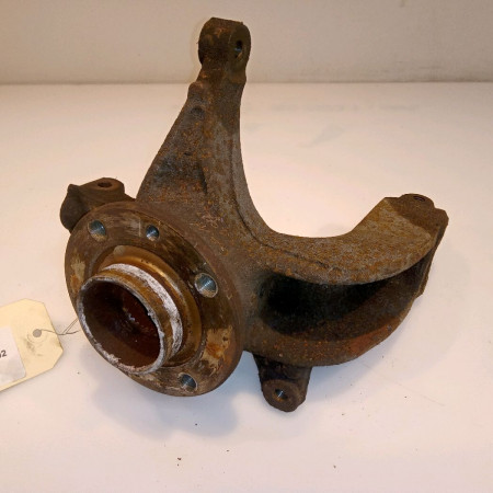 Moyeu avg occasion RENAULT SCENIC II Phase 2 09-2006->04-2009 1.9 DCI 130ch 8200308650