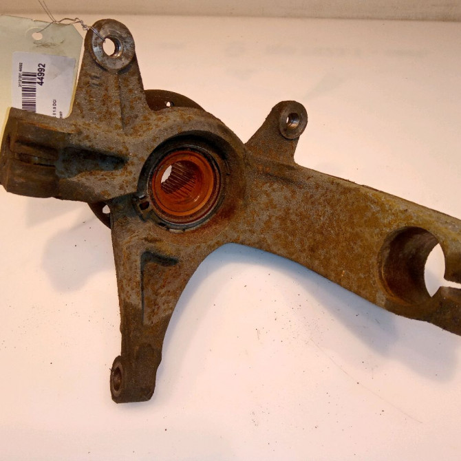 Moyeu avg occasion RENAULT SCENIC II Phase 2 09-2006->04-2009 1.9 DCI 130ch 8200308650 2