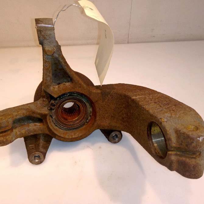 Moyeu avg occasion RENAULT SCENIC II Phase 1 03-2004->09-2006 1.9 DCI 120ch 8200308650 2