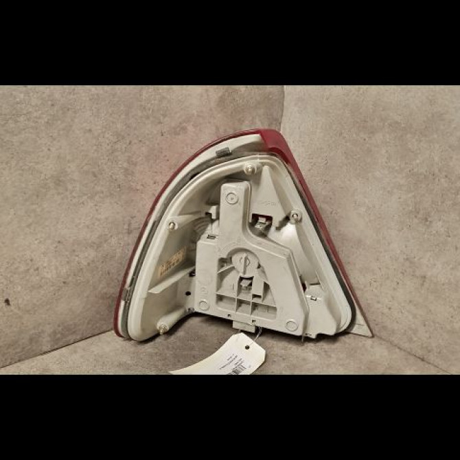 Feu arrière droit occasion MERCEDES CLASSE C I 2