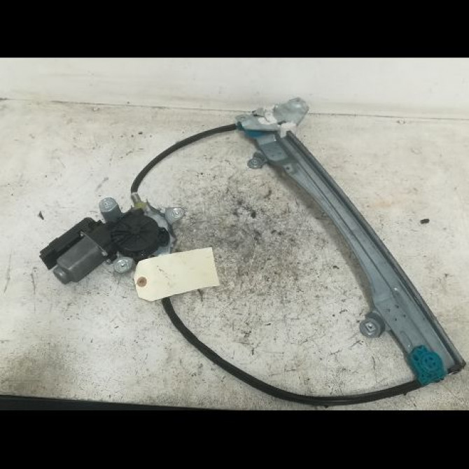 Mecanisme+moteur leve-glace avg occasion RENAULT TWINGO II Phase 1 06-2007->11-2011 1.5 DCI 65ch 8200388658 1