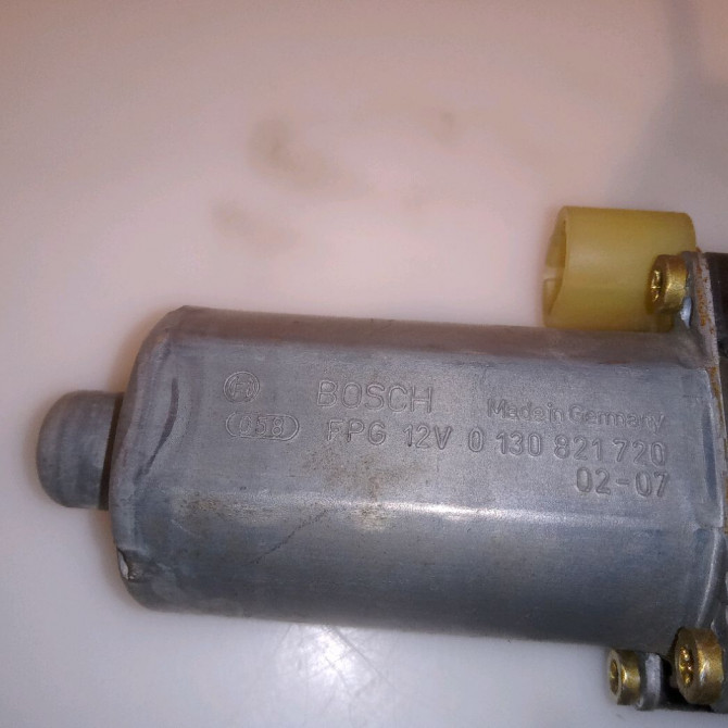 Mecanisme+moteur leve-glace avg occasion FORD FIESTA III Phase 2 01-1994->10-1996 1.3 Navy 3