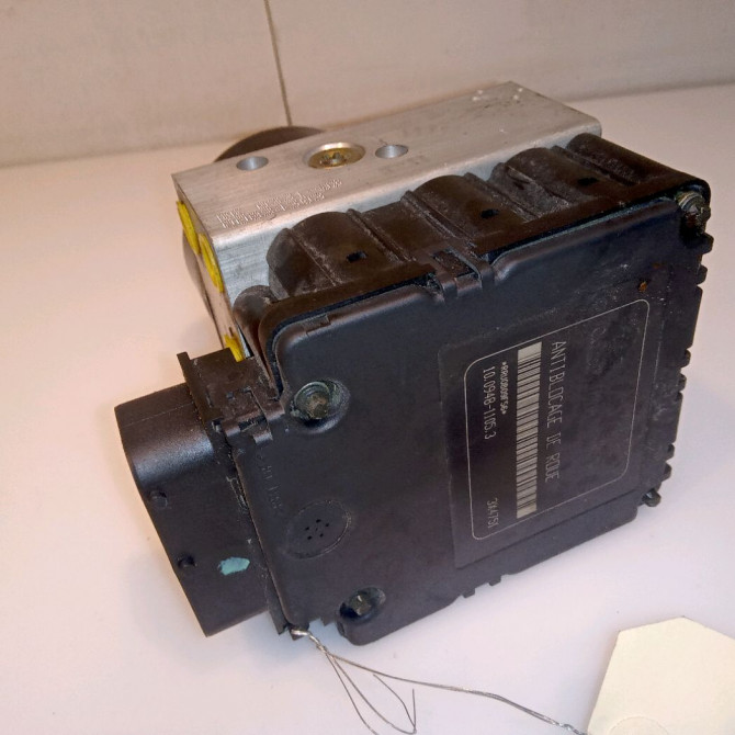 Unité hydraulique ABS occasion PEUGEOT 206 Phase 1 09-1998->03-2009 1.4i 4541V7 1