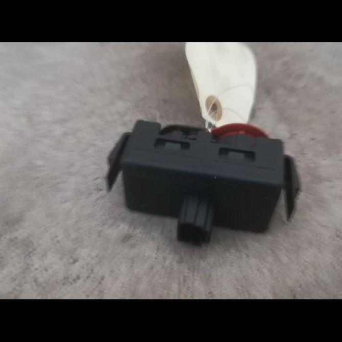 Bouton de warning occasion RENAULT CLIO III Phase 1 09-2005->03-2009 1.5 DCI 85ch 252103766R 2