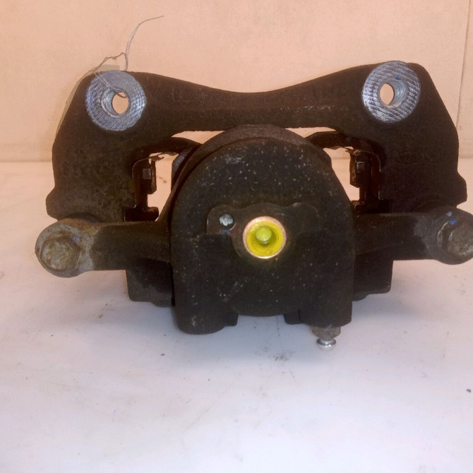 Etrier de frein avant droit occasion KIA CEE D I Phase 1 01-2007->09-2009 1.6 CRDI 115ch 581301H000 3