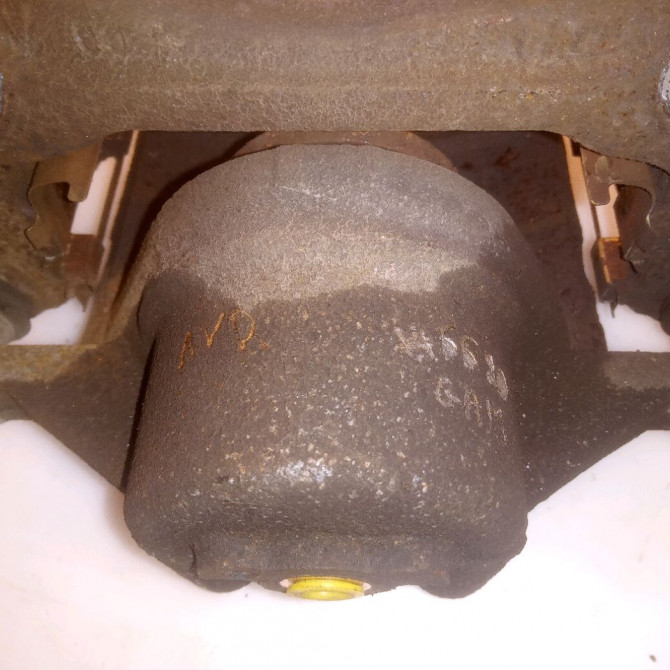 Etrier de frein avant droit occasion KIA CEE D I Phase 1 01-2007->09-2009 1.6 CRDI 115ch 581301H000 4