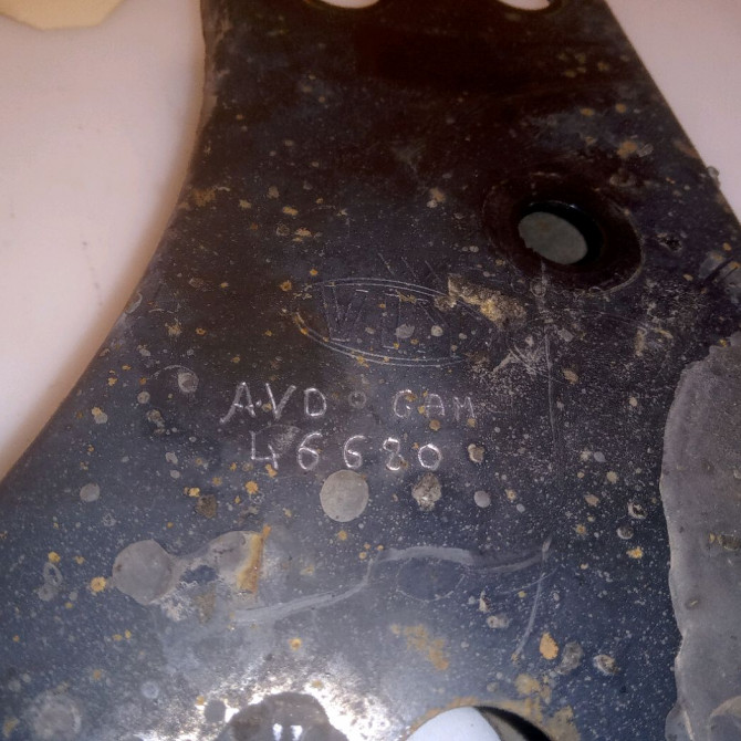 Triangle inf avd occasion KIA CEE D I Phase 1 01-2007->09-2009 1.6 CRDI 115ch 545012H000 5