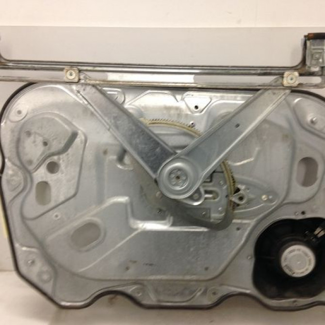Mecanisme + moteur lève-glace avant droit occasion FORD CMAX I Phase 2 03-2007->09-2010 1.8 TDCI 8v 115ch 1738646 2