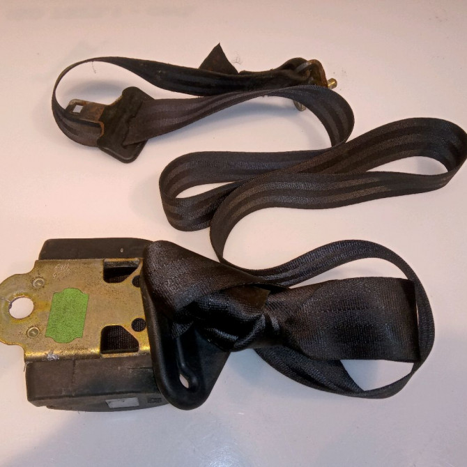 Ceinture arrière gauche occasion  8973GH 2