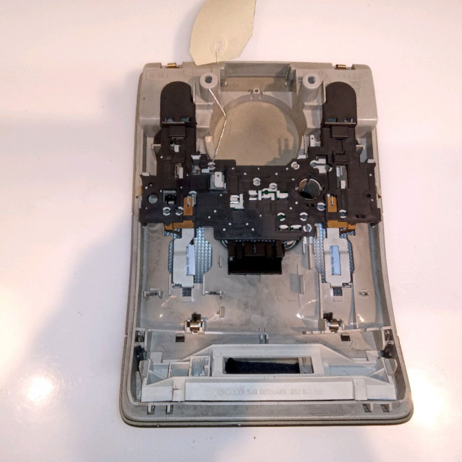 Plafonnier occasion AUDI A3 II Phase 1 06-2003->06-2008 2.0 TDi 140ch 8P0947111B 2