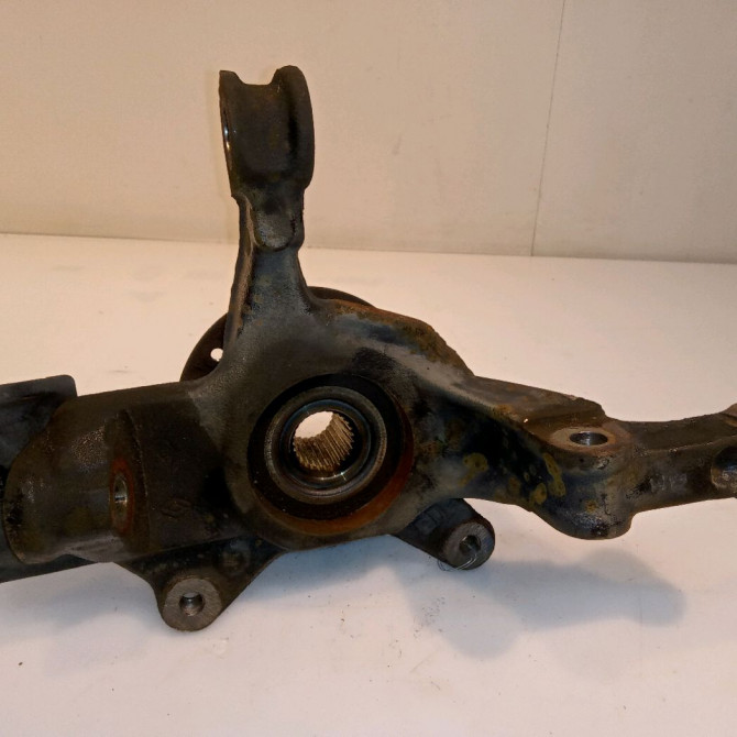 Moyeu avg occasion RENAULT LAGUNA III Phase 2 11-2010->03-2013 1.5 DCI 8v 110ch 402020001R 2