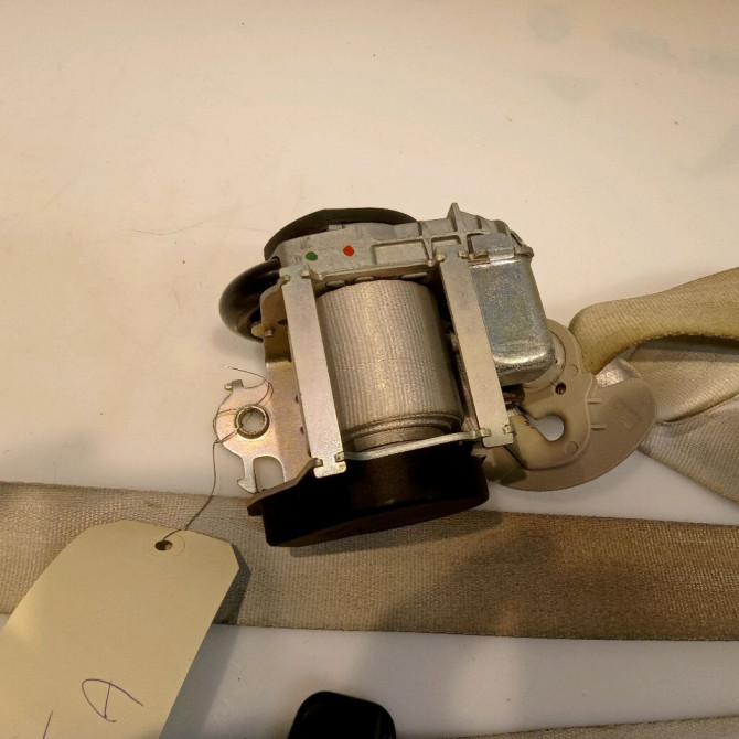 Ceinture avant droite occasion RENAULT LAGUNA III Phase 2 11-2010->03-2013 1.5 DCI 8v 110ch 868841330R 2