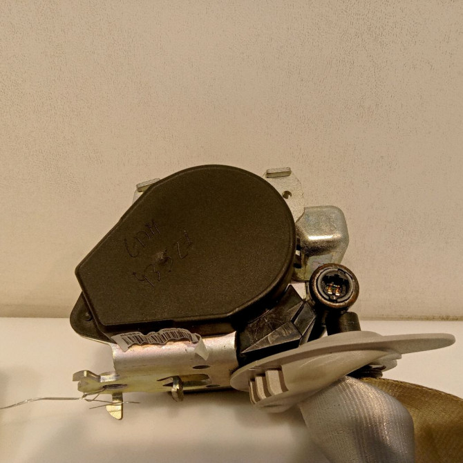 Ceinture avant droite occasion RENAULT LAGUNA III Phase 2 11-2010->03-2013 1.5 DCI 8v 110ch 868841330R 4