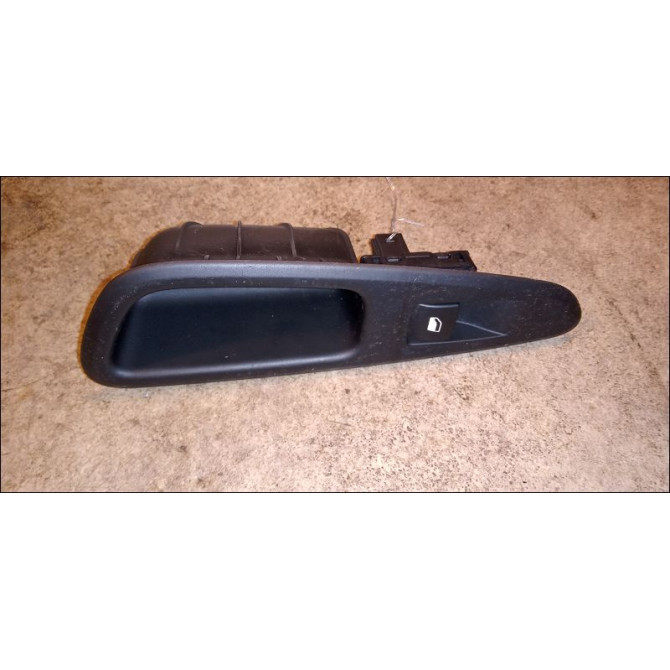 Commande leve-glace porte arrière droite occasion PEUGEOT 308 I Phase 2 04-2011->12-2014 1.6 THP 156ch 649030 1