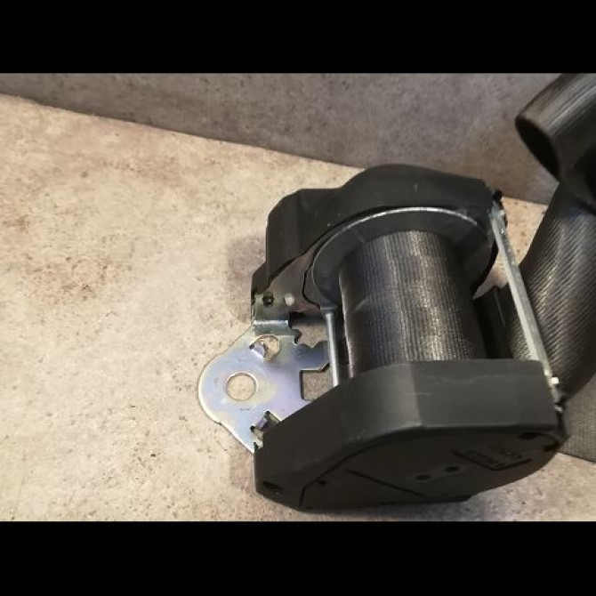 Ceinture arrière gauche occasion NISSAN MICRA III Phase 3 11-2007->11-2010 1.4i 88ch 88845BC315 2