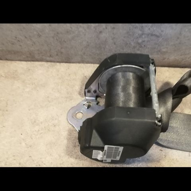 Ceinture arrière droite occasion NISSAN MICRA III Phase 3 11-2007->11-2010 1.4i 88ch 88844BC315 2