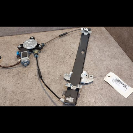 Mecanisme + moteur lève-glace avant droit occasion CHEVROLET MATIZ II Phase 1 06-2005->09-2009 0.8i 96601566