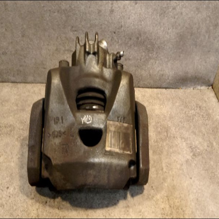 Etrier de frein avant gauche occasion DS 146 Phase 1 04-1995->04-1999 2.0 HDI 135ch 4400V7