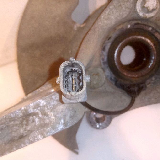 Moyeu avd occasion SAAB 9-3 II Phase 1 09-2005->09-2007 1.9 TiD 120ch 93186387 3