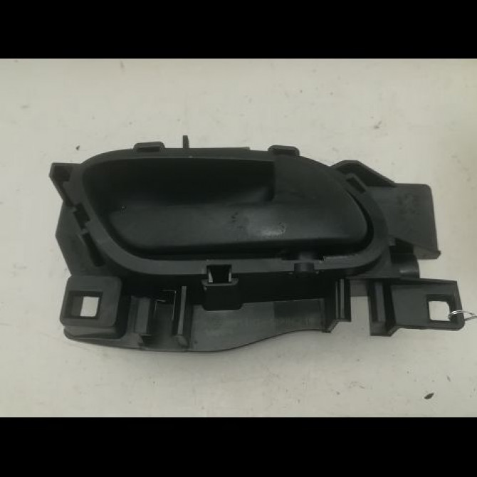 Poignee int porte avd occasion PEUGEOT 208 Phase 2 04-2015->... 1.2i 81ch 9144C1 1