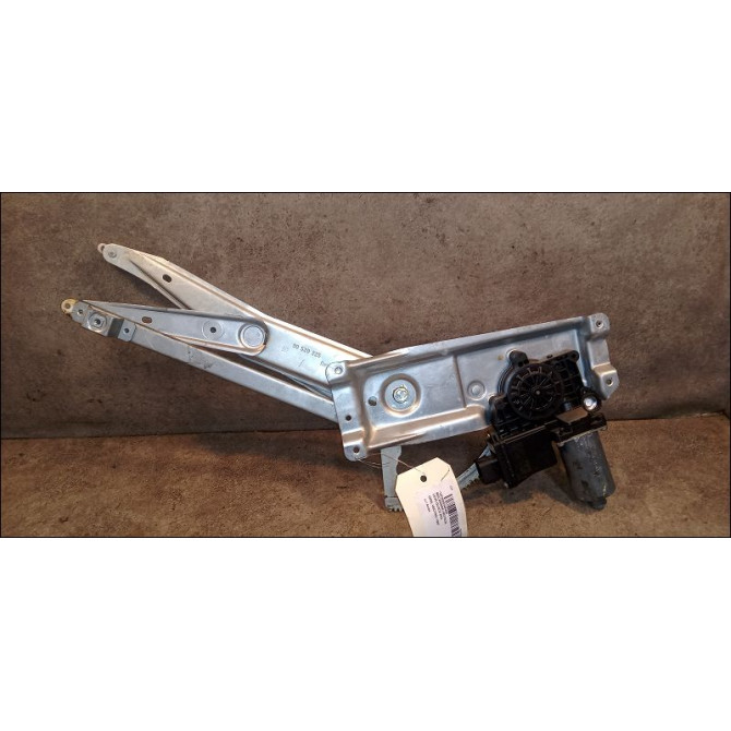 Mecanisme+moteur leve-glace avg occasion OPEL VECTRA II Phase 1 11-1995->02-1999 2.0i 136ch 90512643 2