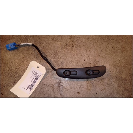 Commande lève-glace porte avant droite occasion OPEL VECTRA II Phase 1 11-1995->02-1999 2.0i 136ch