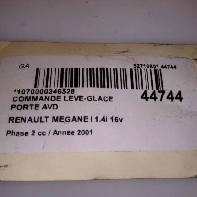 Commande lève-glace porte avant droite occasion RENAULT MEGANE I Phase 2 03-1999->06-2003 1.4i 16v 5