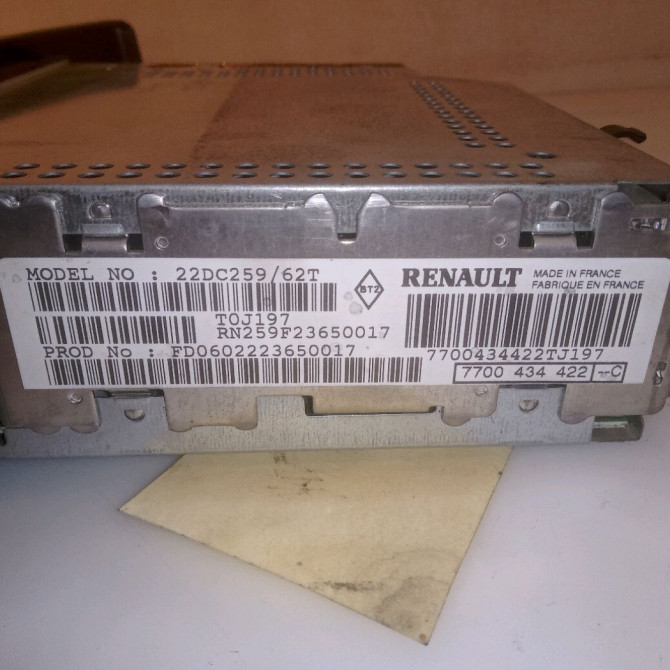 Autoradio occasion RENAULT MEGANE I Phase 2 03-1999->06-2003 1.9 DCI 8200153140 3