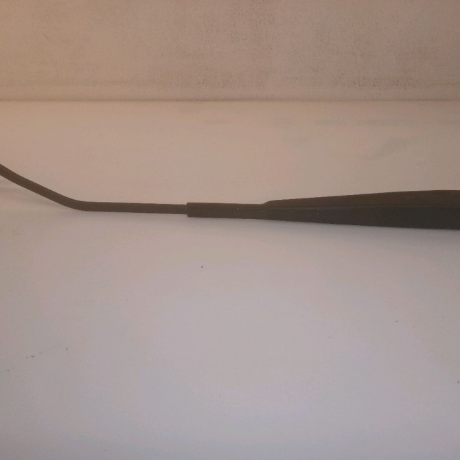 Bras essuie-glace avant gauche occasion RENAULT MEGANE I Phase 2 03-1999->06-2003 1.9 DCI 7701040768 2