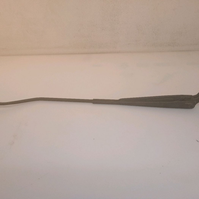 Bras essuie-glace avant droit occasion RENAULT MEGANE I Phase 2 03-1999->06-2003 1.9 DCI 7701040768 2