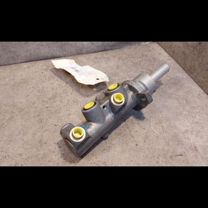 Maitre cylindre occasion PEUGEOT 307 Phase 2 SW 06-2005->07-2008 1.6 HDI 90ch 4601L0 1