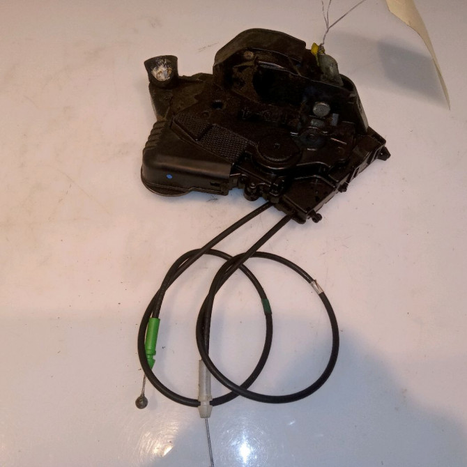 Serrure porte avg occasion TOYOTA PRIUS II 6904047081 2