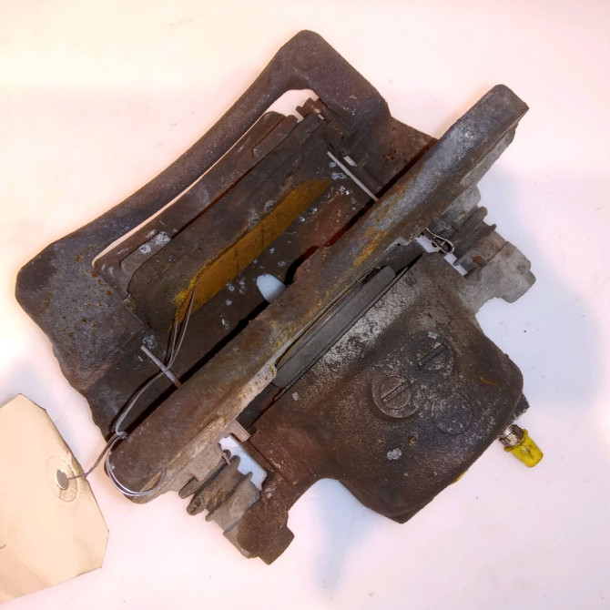 Etrier de frein avant gauche occasion TOYOTA PRIUS II 4775047050 2