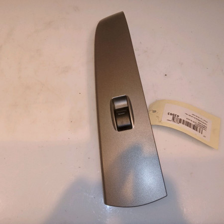 Commande lève-glace porte avant droite occasion TOYOTA PRIUS II