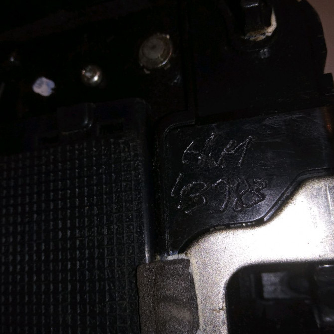 Serrure porte arg occasion TOYOTA PRIUS II 6906047041 3