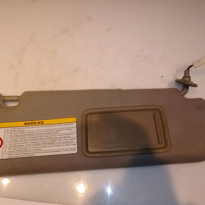 Pare-soleil droit occasion TOYOTA PRIUS II 7431047133B4 2